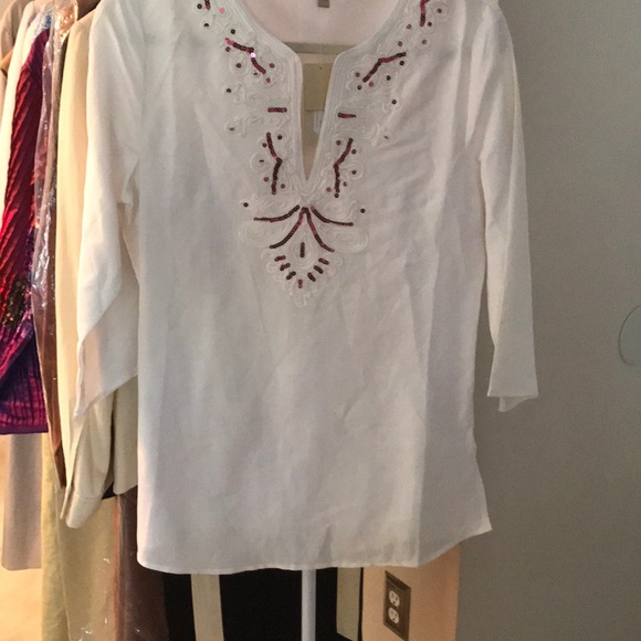 Blouse - Picture 2 of 4